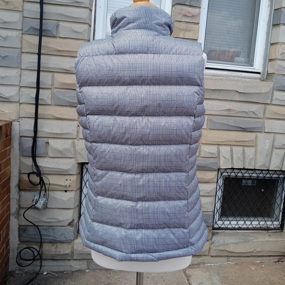 🆕Lands' End | Gingham Down Puffer Vest Women's Size Small 6-8 - Picture 3 of 12